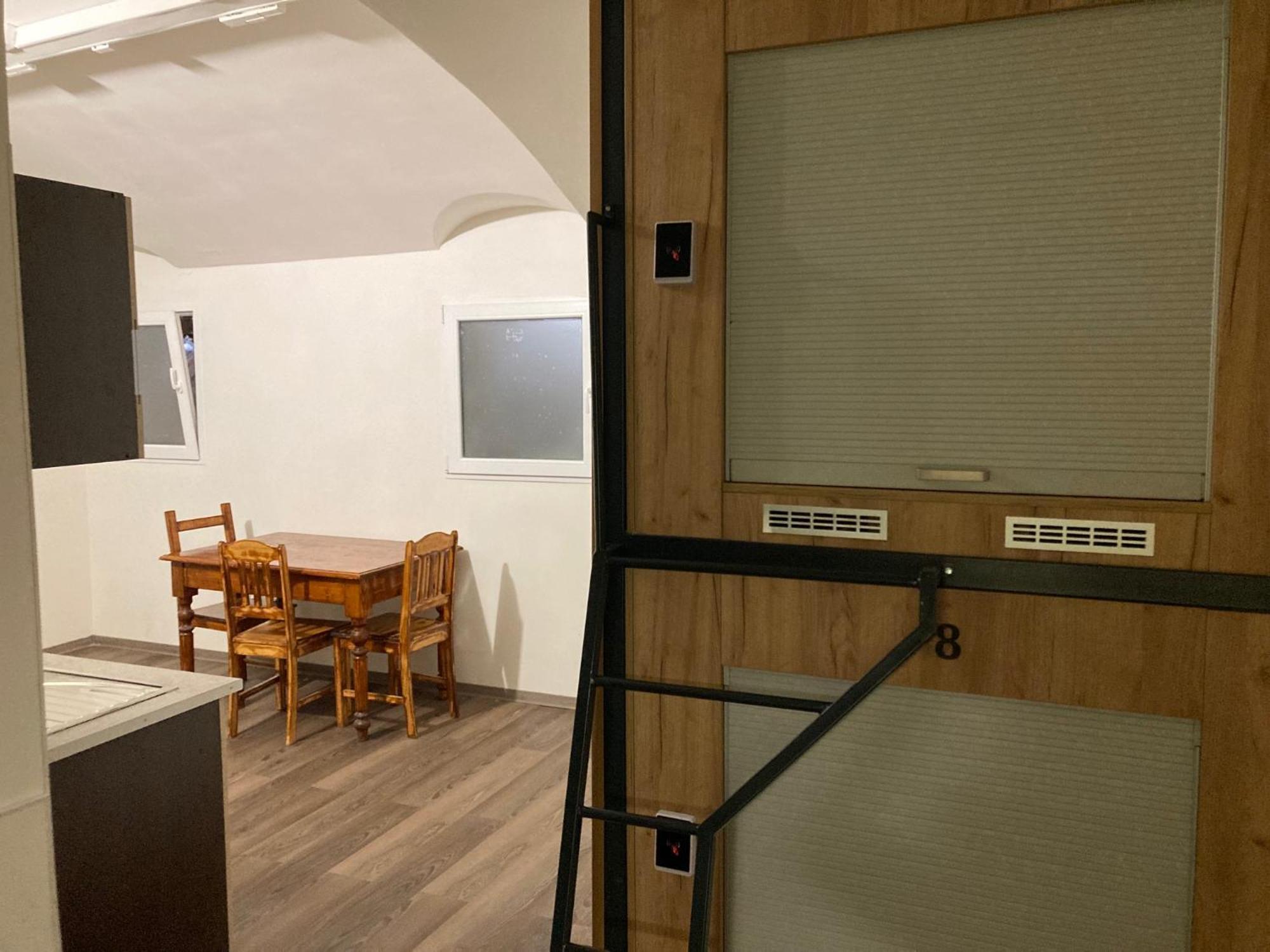 Capsule Hostel Top Wenceslas Square Praha Eksteriør bilde